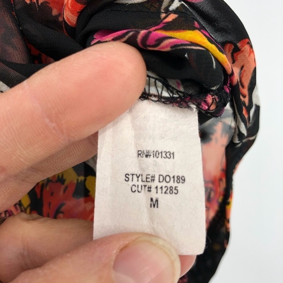 Charlotte Russo sheer sleeveless fall floral top - Picture 5 of 9